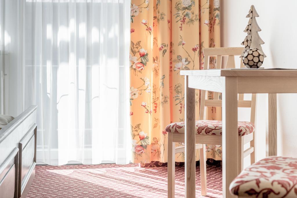 Ferienhaus Apart Sonnzeit Sölden Rum bild