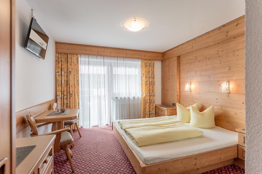 Ferienhaus Apart Sonnzeit Sölden Rum bild
